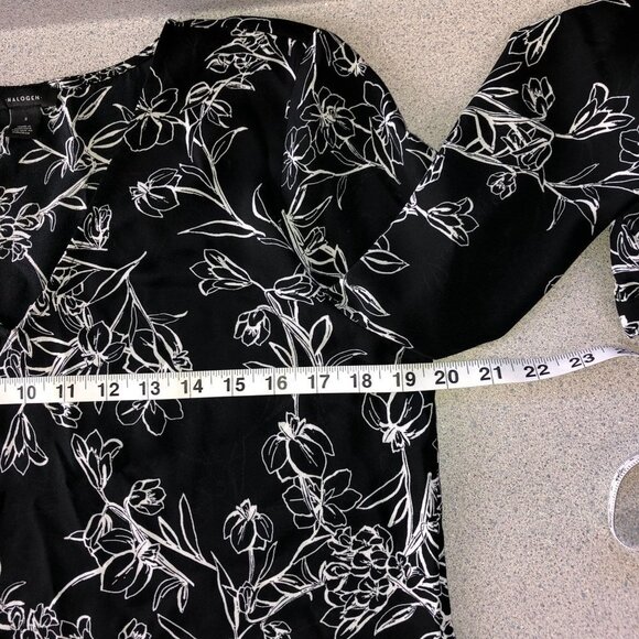 Halogen Blouse Women Small Black White Floral Long Sleeve V-Neck Lightweight - Picture 10 of 10